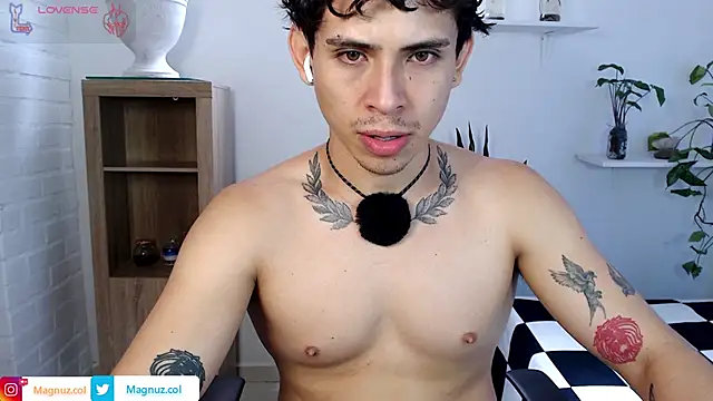 Snapshot of Magnuz_Col chatting on May 2026 02:12:01 PM Magnuz Col online show from May 2026 02:12:01 PM