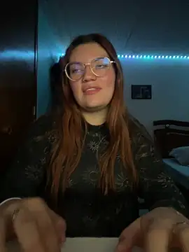 Snapshot of Vixroy7 chatting on February 2026 01:05:02 AM Vixroy7 online show from February 2026 01:05:02 AM