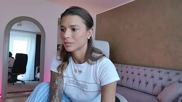 Lenna Godess online show from September 2025 05:57:02 AM