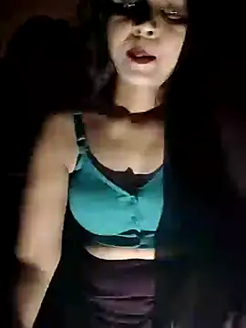 Ayesha Khan1 online show from April 2026 07:39:01 AM