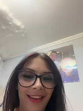 HiddendesireXO01 online show from June 2026 07:41:02 PM