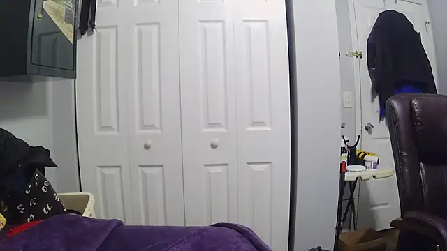 Snapshot of BusyB1983 chatting on February 2026 06:22:02 AM BusyB1983 online show from February 2026 06:22:02 AM