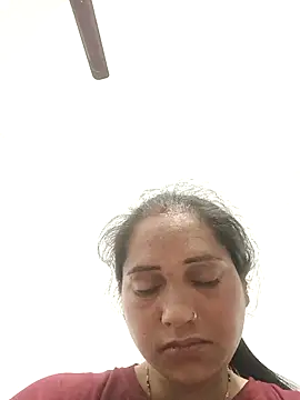 Cute-karisma1234 online show from March 2026 08:15:01 PM