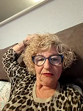 rosasuso online show from April 2026 06:38:01 PM