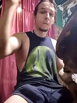 Snapshot of AxelFrost chatting on February 2026 01:06:01 PM AxelFrost online show from February 2026 01:06:01 PM