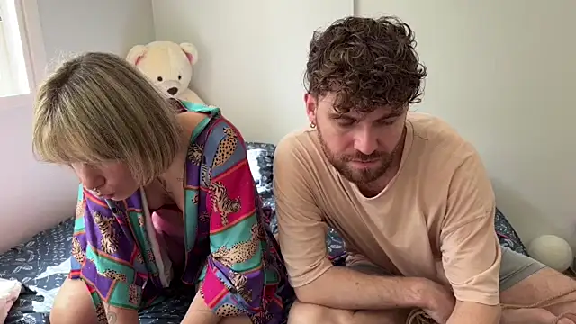 DomAtHome online show from April 2026 03:17:02 PM