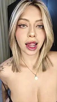 Snapshot of BellaDonna_16 chatting on July 2026 11:22:01 PM BellaDonna 16 online show from July 2026 11:22:01 PM