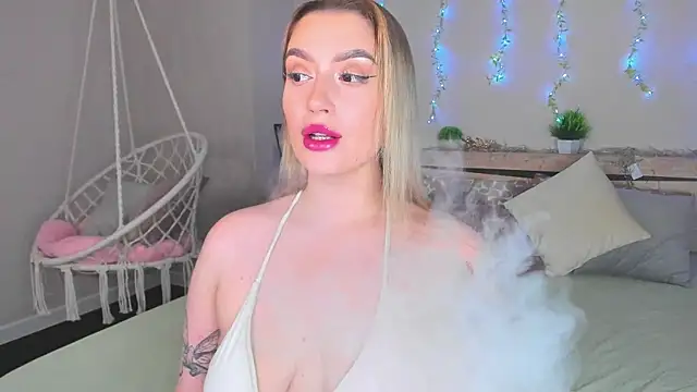Viickie Nelsson online show from June 2026 09:40:02 AM