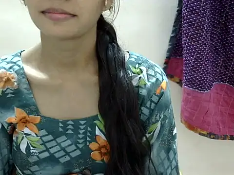 Snapshot of Kulsum_S chatting on July 2026 03:03:02 PM Kulsum S online show from July 2026 03:03:02 PM