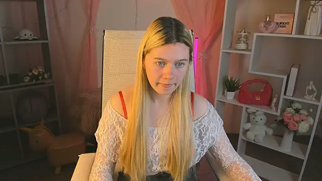 CelestineMauriac online show from April 2026 06:59:02 PM