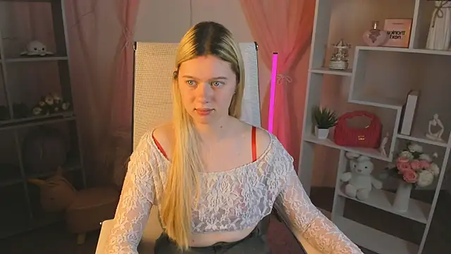 CelestineMauriac online show from April 2026 07:58:02 PM