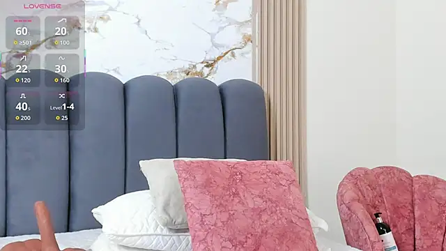 IrisCielo online show from April 2026 11:18:02 PM