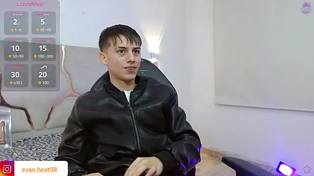 Snapshot of EVAN_TAY chatting on March 2026 03:09:01 AM EVAN TAY online show from March 2026 03:09:01 AM