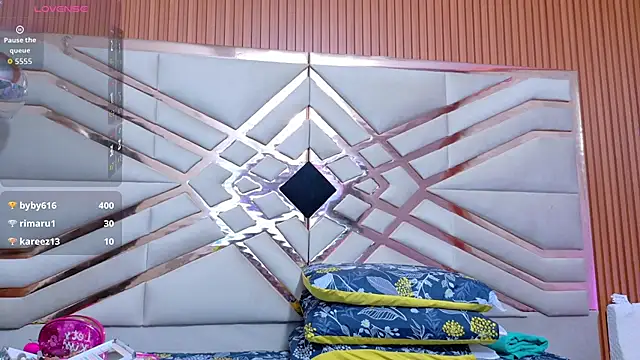 Rizantella online show from February 2026 02:18:01 AM