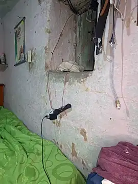 Daniela Cruz  online show from April 2026 01:09:02 AM