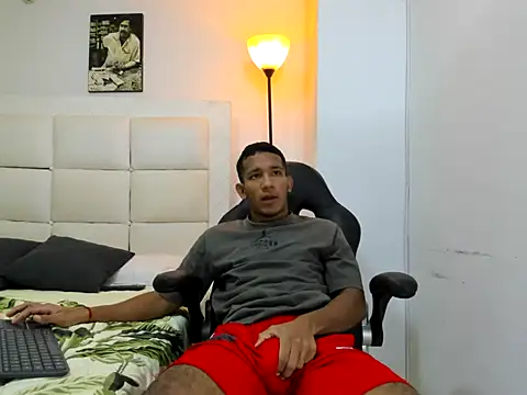 Snapshot of ricky_spensar23cm_ chatting on February 2026 02:04:02 AM ricky spensar23cm online show from February 2026 02:04:02 AM