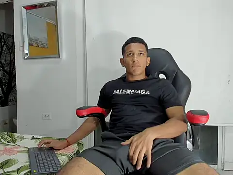 Snapshot of ricky_spensar23cm_ chatting on February 2026 02:00:01 AM ricky spensar23cm online show from February 2026 02:00:01 AM