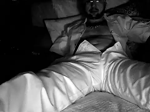 XXMejloXX online show from March 2026 01:42:02 AM