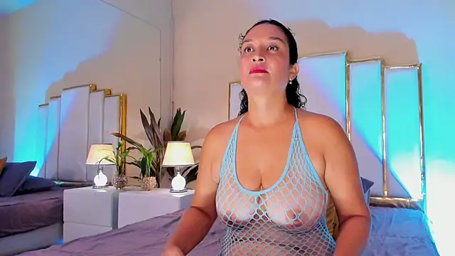 Snapshot of Rosalinda_77 chatting on July 2026 12:44:01 PM Rosalinda 77 online show from July 2026 12:44:01 PM