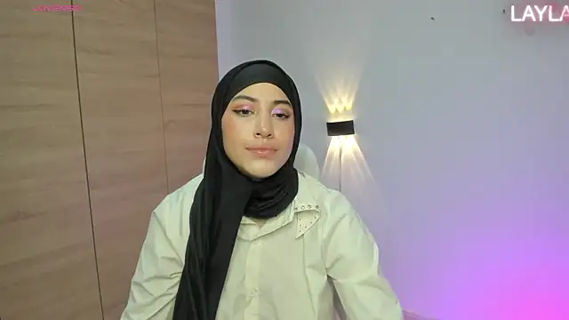 LAY LA  online show from April 2026 08:36:02 PM