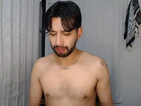 Snapshot of thomass1018 chatting on July 2026 07:29:01 PM thomass1018 online show from July 2026 07:29:01 PM