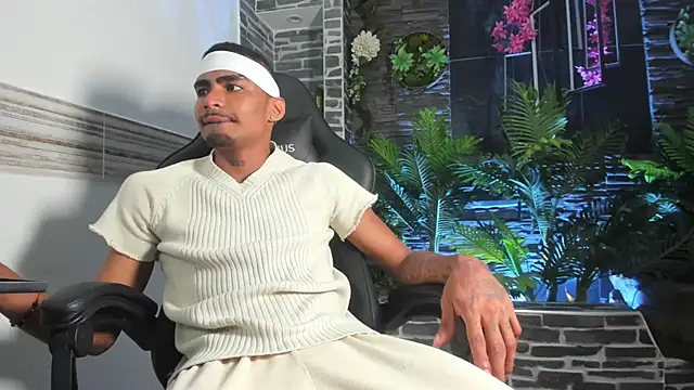 Rpoolrboy online show from March 2026 10:04:02 PM