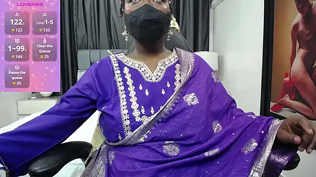 kavya suri  online show from February 2026 07:21:01 PM