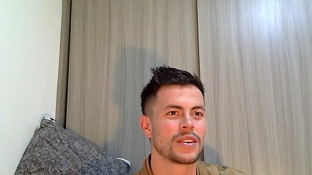 Snapshot of jordan_fox chatting on January 2026 11:14:01 PM jordan fox online show from January 2026 11:14:01 PM