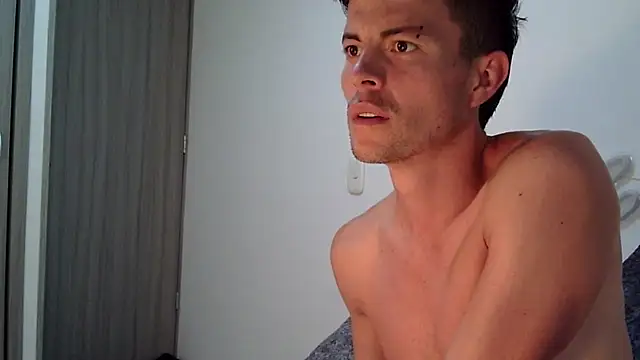 Snapshot of jordan_fox chatting on February 2026 01:07:02 PM jordan fox online show from February 2026 01:07:02 PM