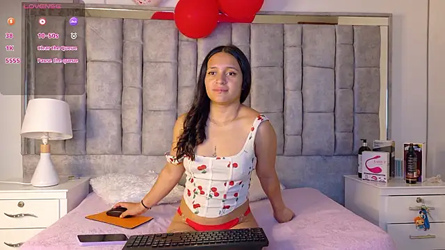 Snapshot of Ayla_Han chatting on March 2026 04:14:01 AM Ayla Han online show from March 2026 04:14:01 AM