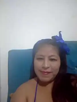 Snapshot of LaylaWinxxx chatting on February 2026 01:22:01 AM LaylaWinxxx online show from February 2026 01:22:01 AM