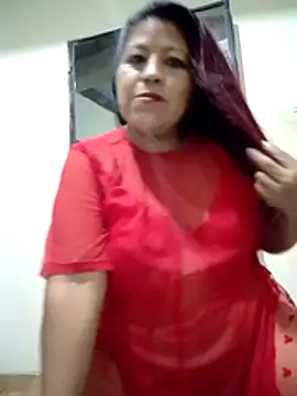 Snapshot of LaylaWinxxx chatting on February 2026 03:45:02 AM LaylaWinxxx online show from February 2026 03:45:02 AM