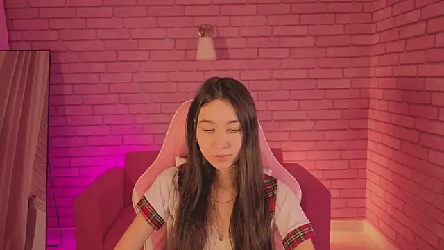 Snapshot of Nicole_Brownie chatting on February 2026 01:13:02 AM Nicole Brownie online show from February 2026 01:13:02 AM