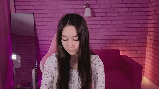 Snapshot of Nicole_Brownie chatting on February 2026 08:33:02 AM Nicole Brownie online show from February 2026 08:33:02 AM