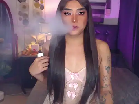 Snapshot of Katezorah chatting on January 2026 07:11:01 PM Katezorah online show from January 2026 07:11:01 PM