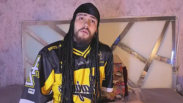 Snapshot of Benny_and_Mark chatting on March 2026 03:56:02 AM Benny and Mark online show from March 2026 03:56:02 AM