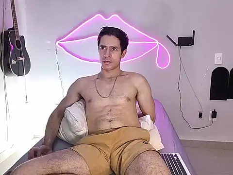 Snapshot of Cshunderlick chatting on February 2026 07:08:02 AM Cshunderlick online show from February 2026 07:08:02 AM