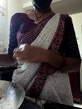 Snapshot of desicpl26 chatting on March 2026 06:19:02 AM desicpl26 online show from March 2026 06:19:02 AM