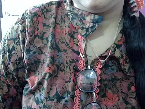 Cute Aliyaa online show from April 2026 09:43:02 AM