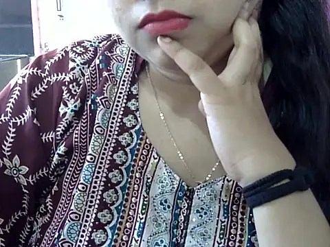 Cute Aliyaa online show from April 2026 11:21:02 AM