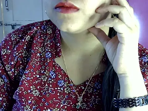 Cute Aliyaa online show from July 2026 11:34:01 AM