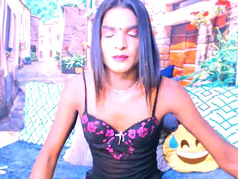 spicybarbie online show from February 2026 06:25:01 PM