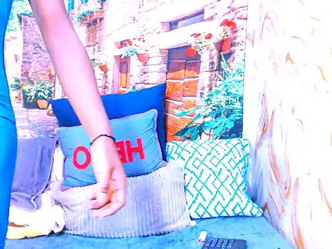 spicybarbie online show from February 2026 06:03:02 PM