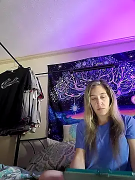 Sunflower0025 online show from March 2026 05:40:01 PM