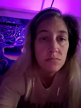 Sunflower0025 online show from April 2026 05:54:01 PM