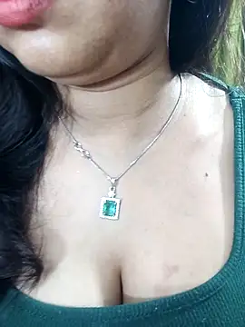 alinaarora online show from March 2026 06:52:02 AM