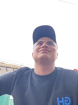 andresmahecha777 online show from February 2026 09:51:02 PM