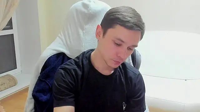 Alexmansuper online show from April 2026 09:39:33 PM