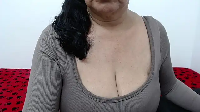 Snapshot of ElizabethMiler chatting on July 2026 06:25:01 PM ElizabethMiler online show from July 2026 06:25:01 PM