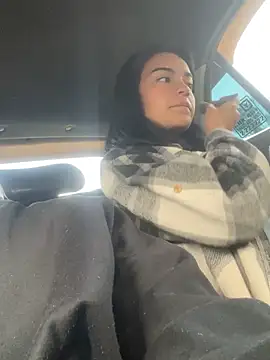 Snapshot of bliinkii_and_luka_ chatting on February 2026 12:35:01 PM bliinkii and luka online show from February 2026 12:35:01 PM